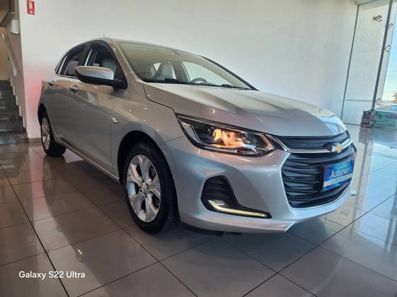 CHEVROLET ONIX 1.0 TURBO FLEX PREMIER AUTOMÁTICO